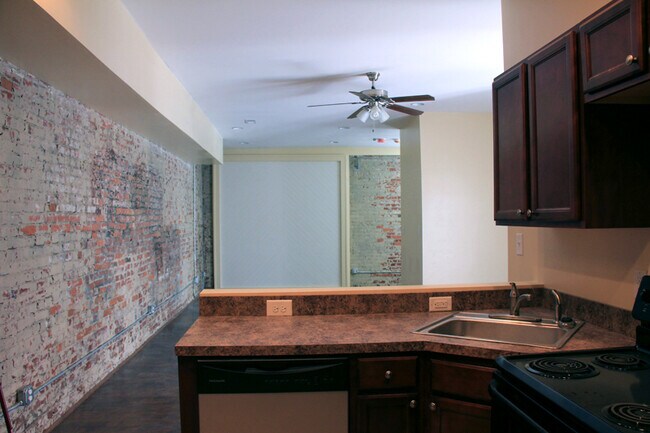 Kitchen to living area - 2607 Granby St
