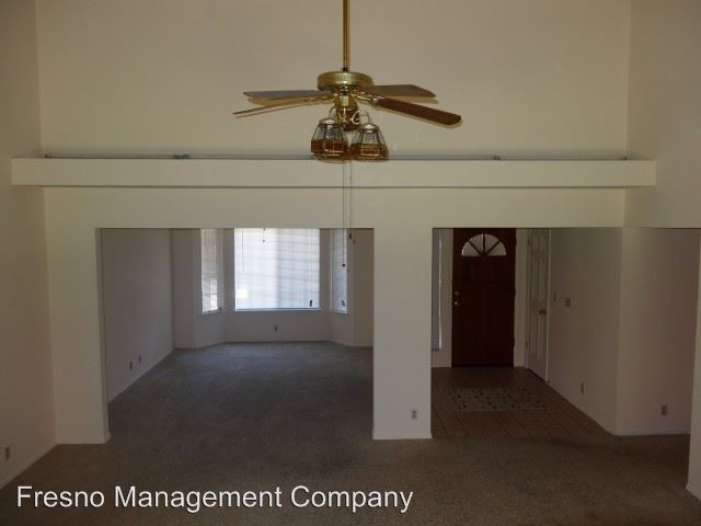 Building Photo - 682 W Ellery Ave