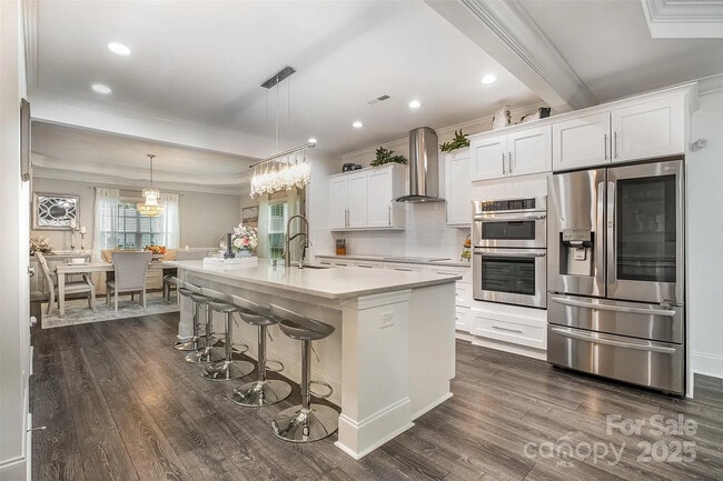 Building Photo - Room in House on Knollwood Cir