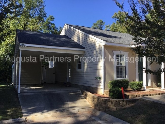 Building Photo - Evans Lake - Columbia County