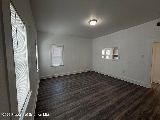 Foto del edificio - 101 Clarkson Ave