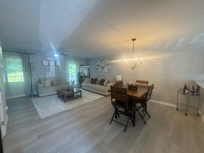 Foto del edificio - Coming Soon 9/15 – Beautiful 3 Bed, 3 Bath End-Unit Townhome!