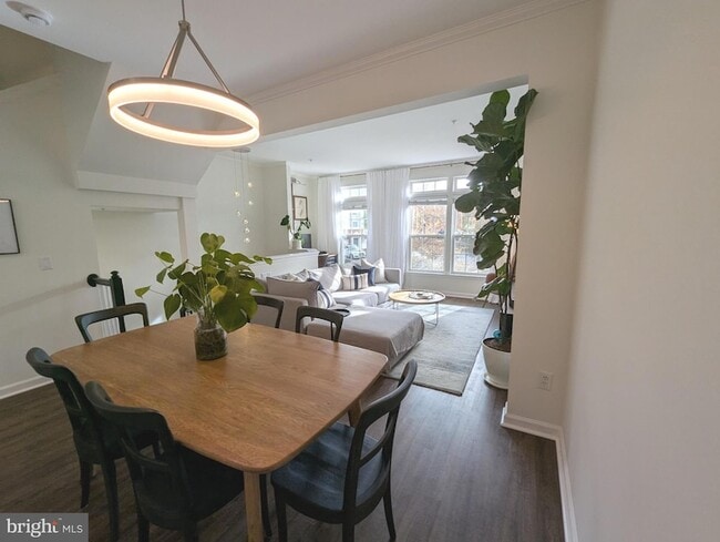 Building Photo - 2922 Huntington Grove Square