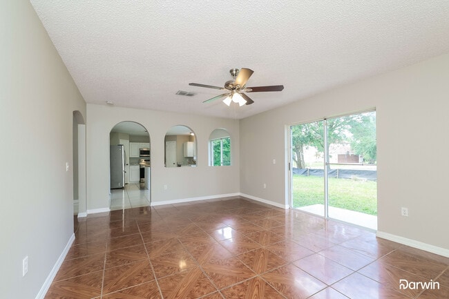 Building Photo - 677 Milan Dr