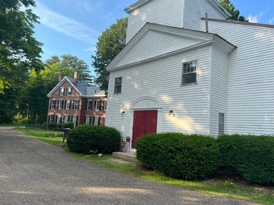 Foto principal - 11 Parker Farm Rd