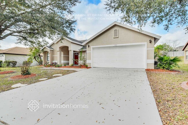 Building Photo - 2621 Alclobe Cir