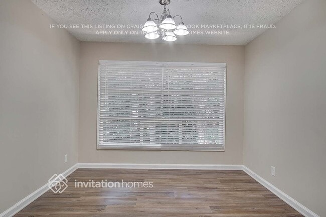 Building Photo - 1429 David Cir