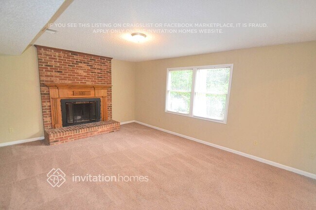 Foto del edificio - 7241 Connan Ln