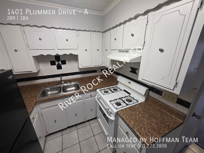 Foto del edificio - 1401 Plummer St