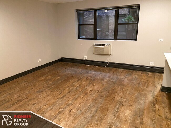 Foto del edificio - 518 W Wrightwood Ave