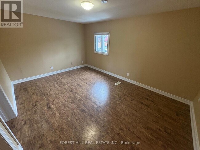 Photo du bâtiment - 12 Mill St