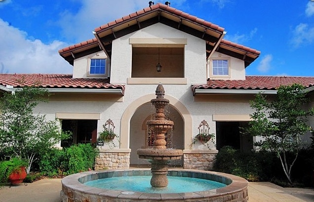 Primary Photo - 9914 W Military Dr