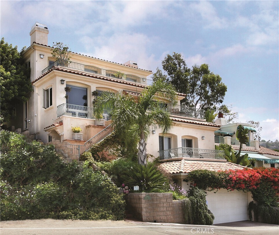 Foto principal - 1060 Skyline Dr