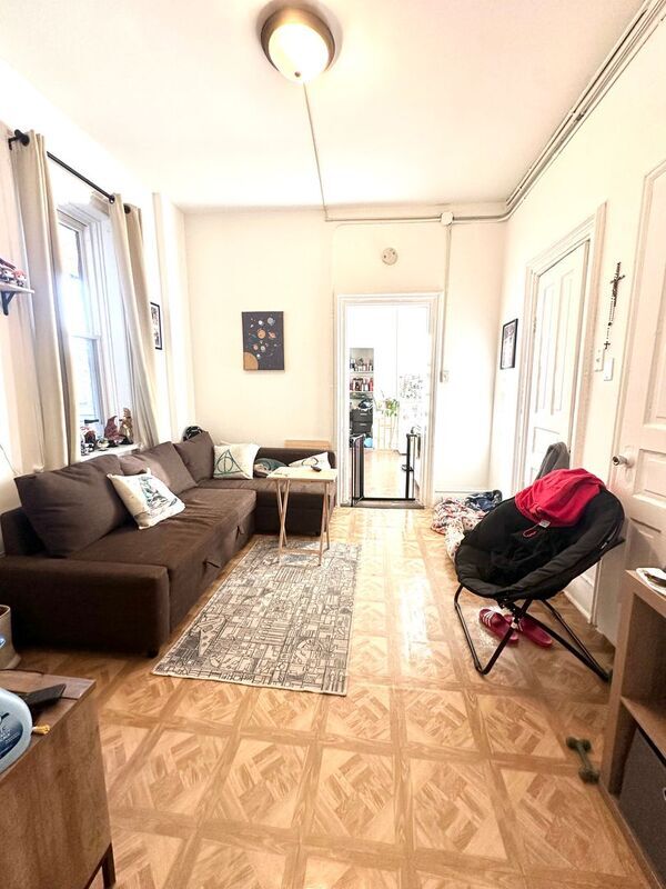 Foto del edificio - 1325 W 18th St