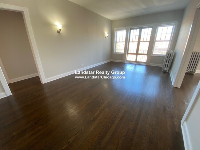 Building Photo - 730 Reba Pl