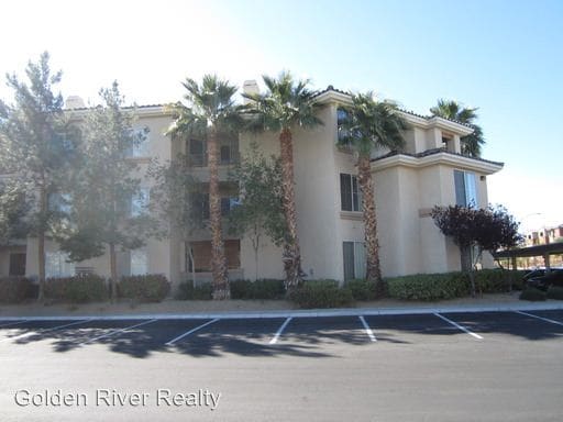 Primary Photo - 7127 N Durango Dr