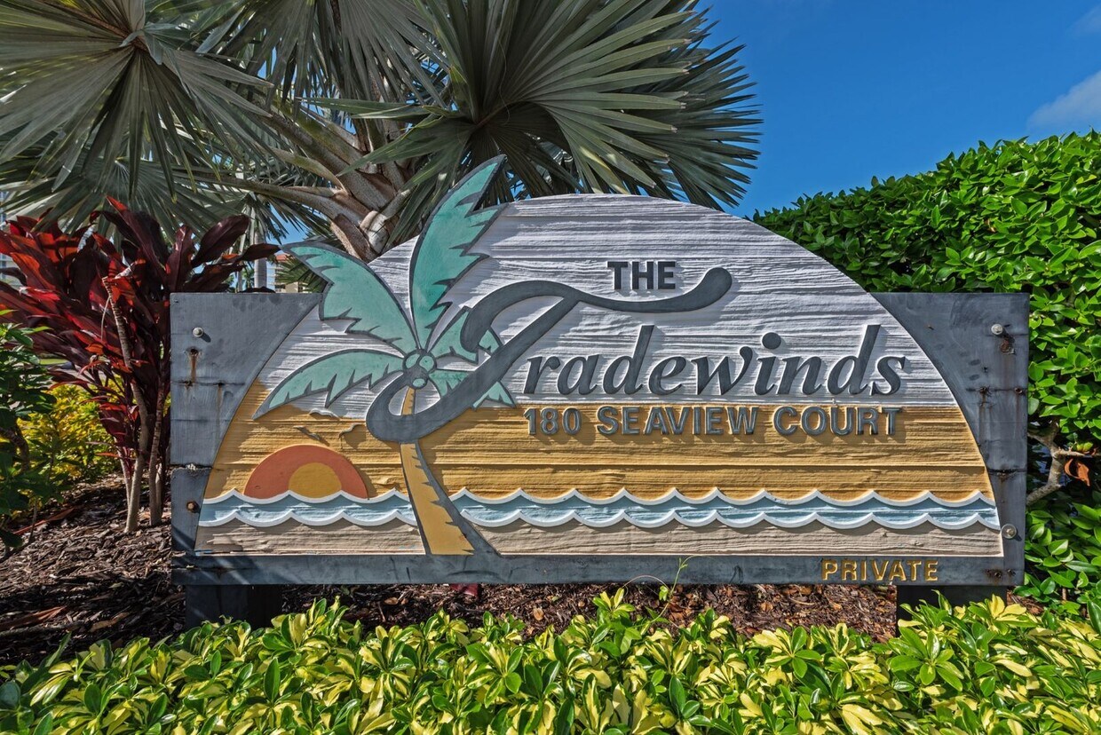Foto del edificio - Get your Toes in the Sand at this Fully Fu...