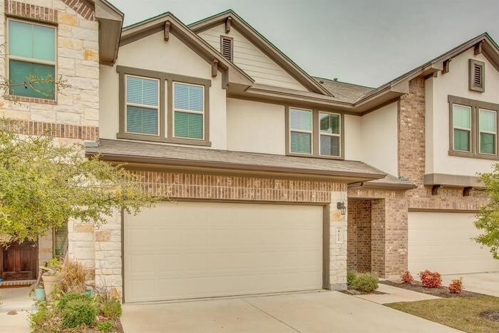 Foto principal - 2214 S Lakeline Blvd