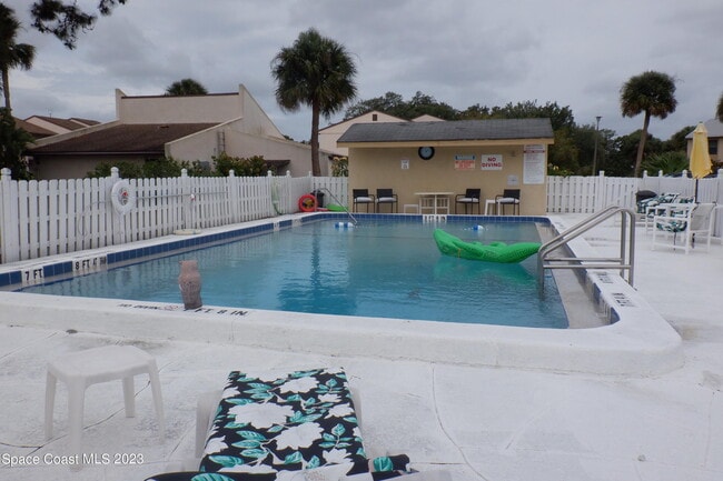Foto del edificio - 3101 Sand Trap Ln