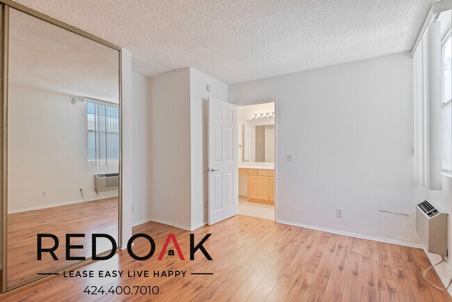 Foto del edificio - 20200 Sherman Way