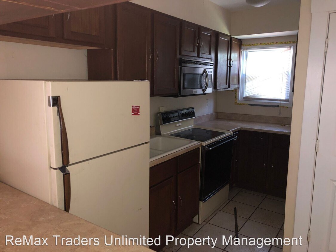 Foto del edificio - 2 br, 1 bath House - 2226 N Ellis