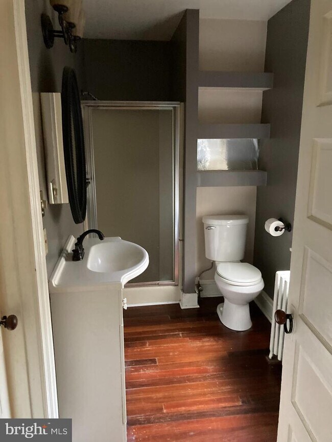 Foto del edificio - 2713 N Broom St