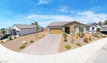 Building Photo - 4096 E Cactus Cyn Dr