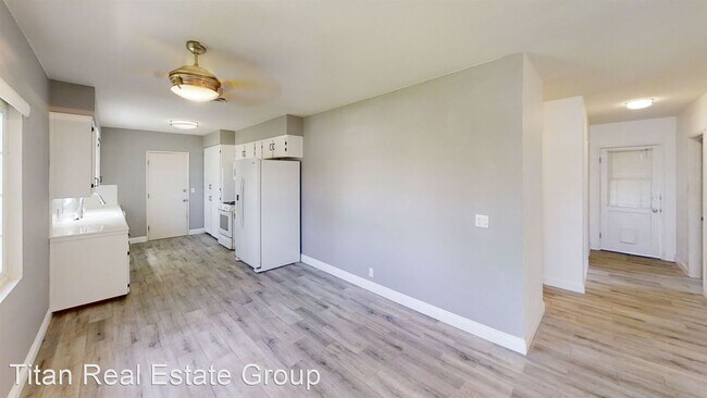 Building Photo - 3 br, 2 bath House - 34733 Shangri Ln
