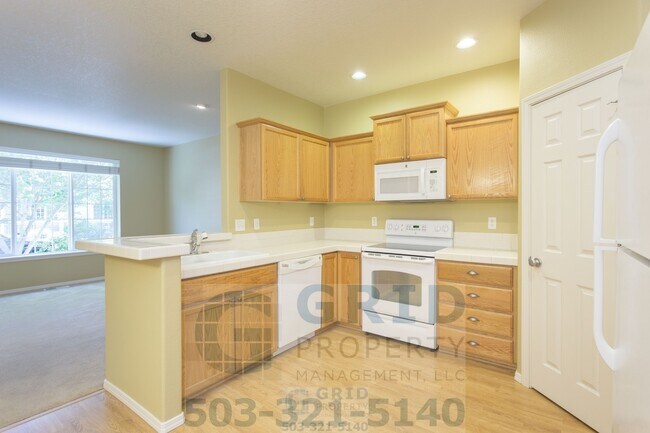 Building Photo - 1113 SE Alika Ave