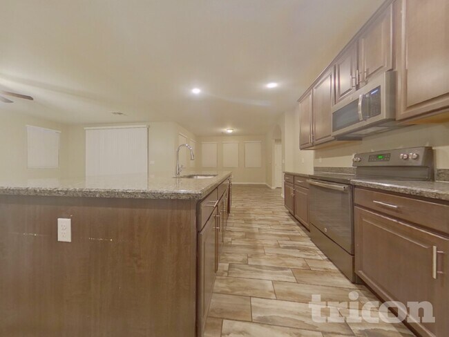 Foto del edificio - 12042 W Fillmore St