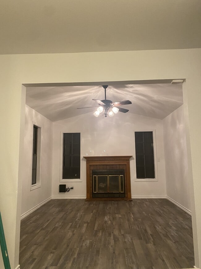 Foto del edificio - 18733 County Rd 1293