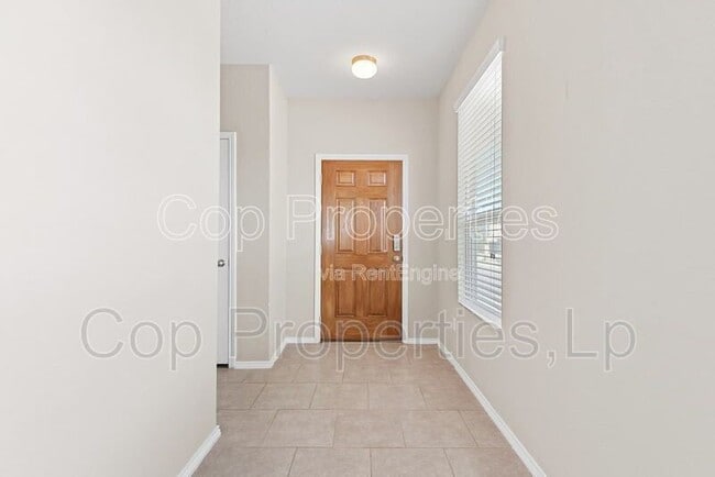 Building Photo - 3811 Quiet Pine