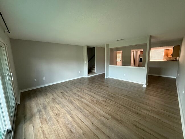 Living Room (looking towards dining room/kirchen) - 5201 Atlantic Blvd