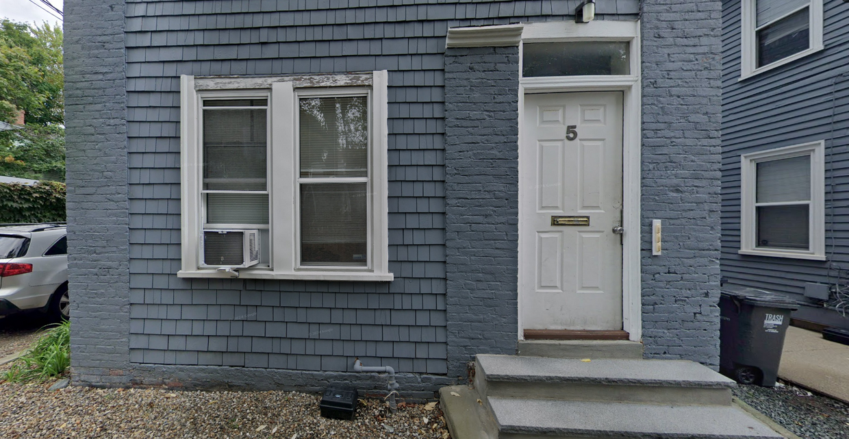 Building Photo - 5 Elmer St