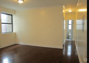 Building Photo - W. W 148th St