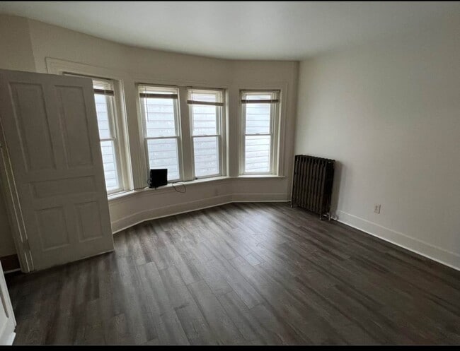 Foto del edificio - 230 Bosler Ave