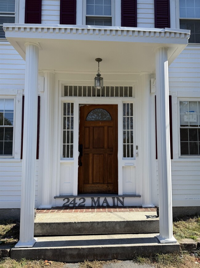 Building Photo - 244 Main St