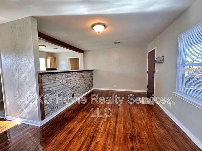 Foto del edificio - 312 Bolton Pl