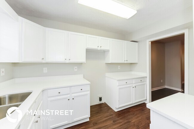 Foto del edificio - 5963 Sherwood Trace