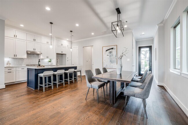 Foto del edificio - 4708 Merwin St