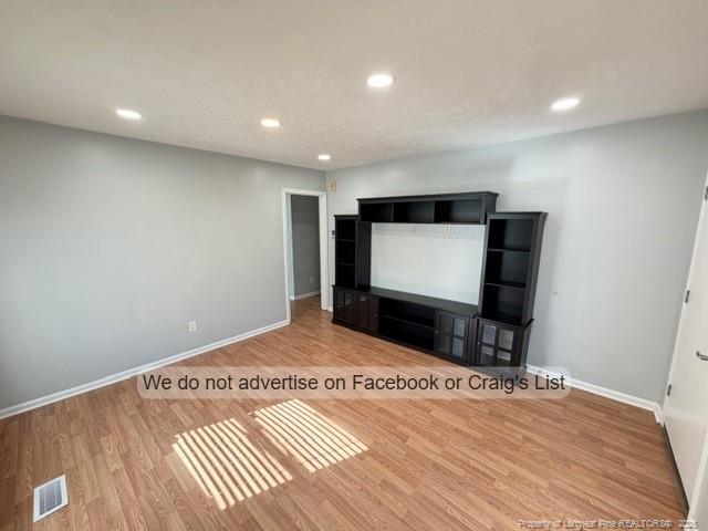 Foto del edificio - 4122 Village Dr