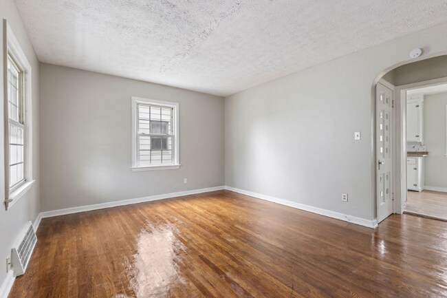 Building Photo - 18119 Mapleboro Ave