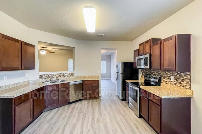 Building Photo - 140 Randy Trce