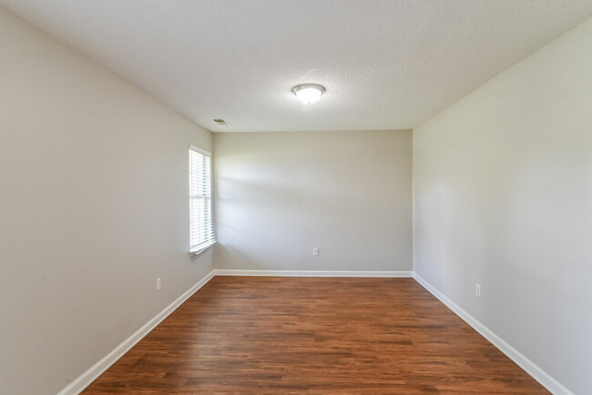 Foto del edificio - 9296 Brooks Cove