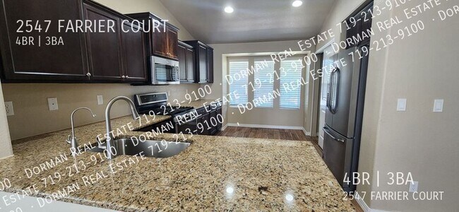 Foto del edificio - 2547 Farrier Ct