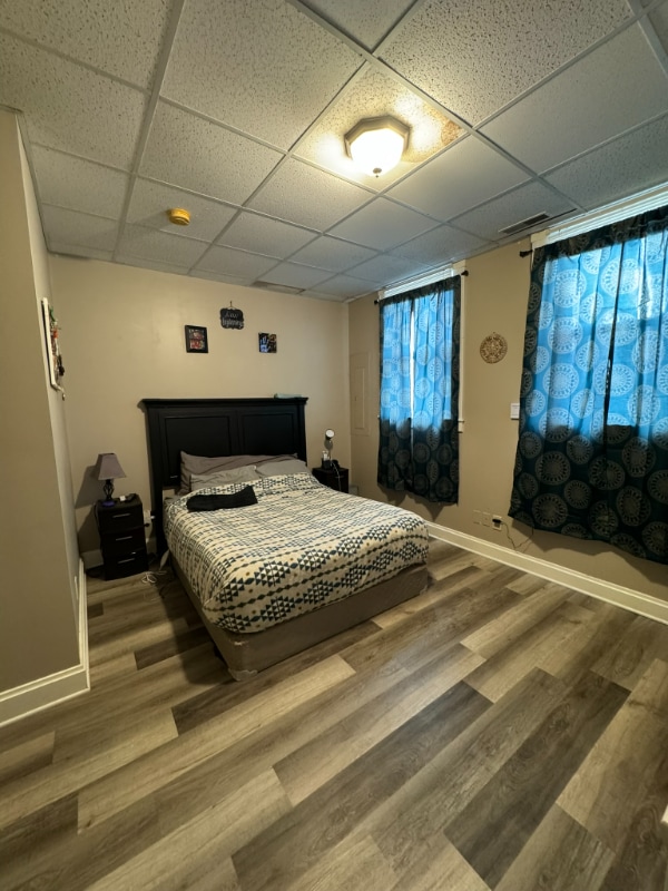 Building Photo - 126 N Green St