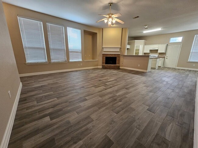 Building Photo - 6011 Decker Ridge Ct