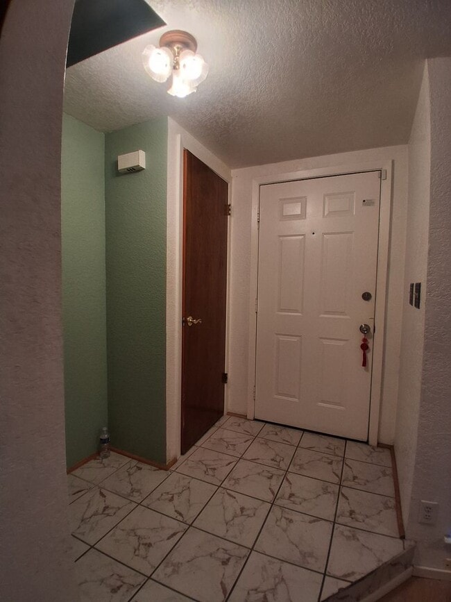 Building Photo - 4045 Dale Rd