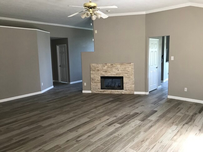 Building Photo - 20718 Grenoble Ln