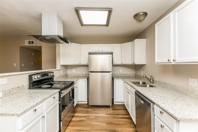 Building Photo - 908 Sugar Plum Ln
